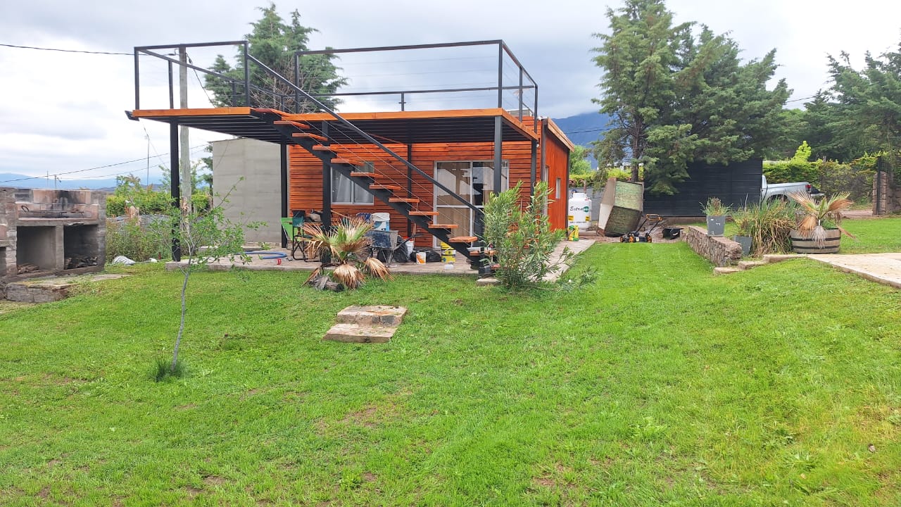 Pérgola con vista a la montaña
